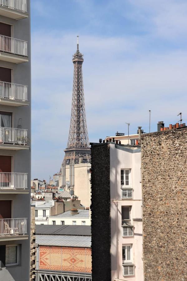 Superb Apartment With Balcony & Eiffel Tower View Párizs Kültér fotó